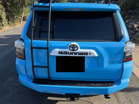 Used 2018 Toyota 4Runner SR5 Premium AWD/4WD image 5
