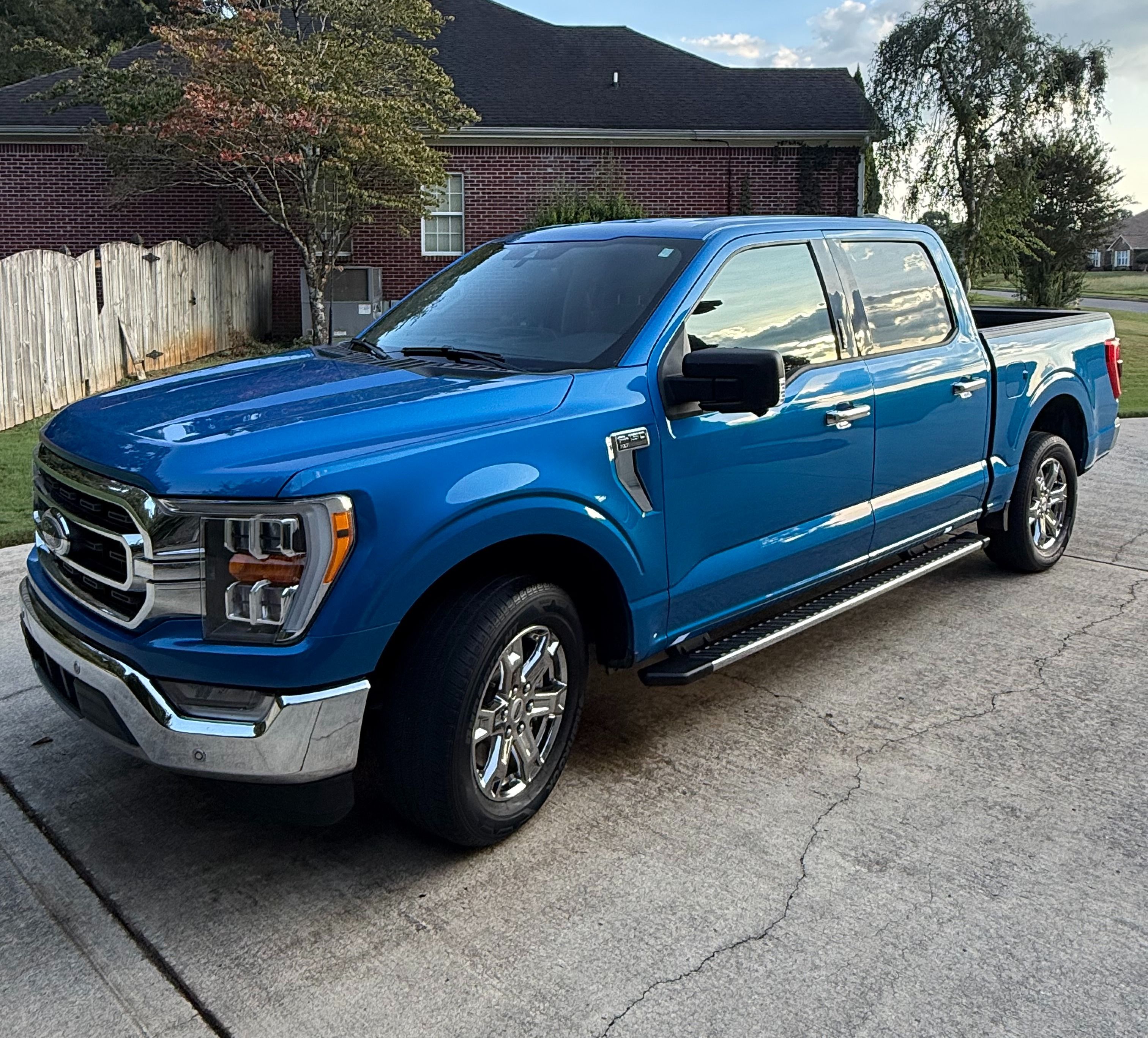 Used 2021 Ford F150 XLT w/ Equipment Group 302A High RWD image 1