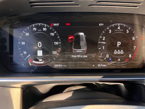 Used 2020 Land Rover Range Rover Sport HST image 25