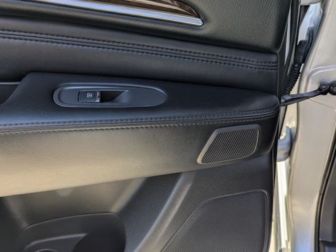 Used 2015 INFINITI QX60 FWD w/ Deluxe Touring Package image 19