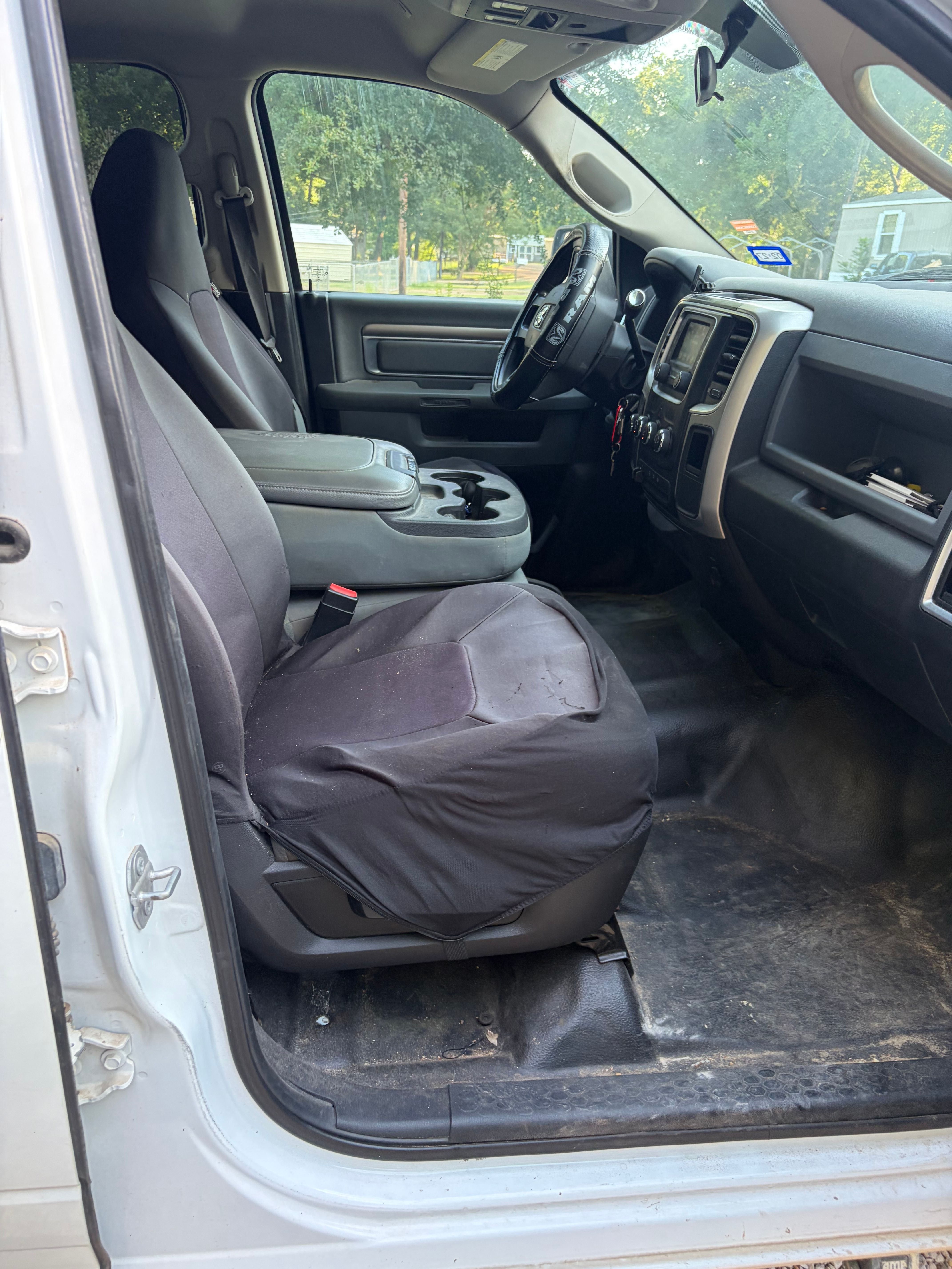 Used 2017 RAM 2500 SLT AWD/4WD image 12