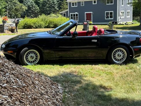 Used 1993 MAZDA MX-5 Miata Limited Edition RWD image 27