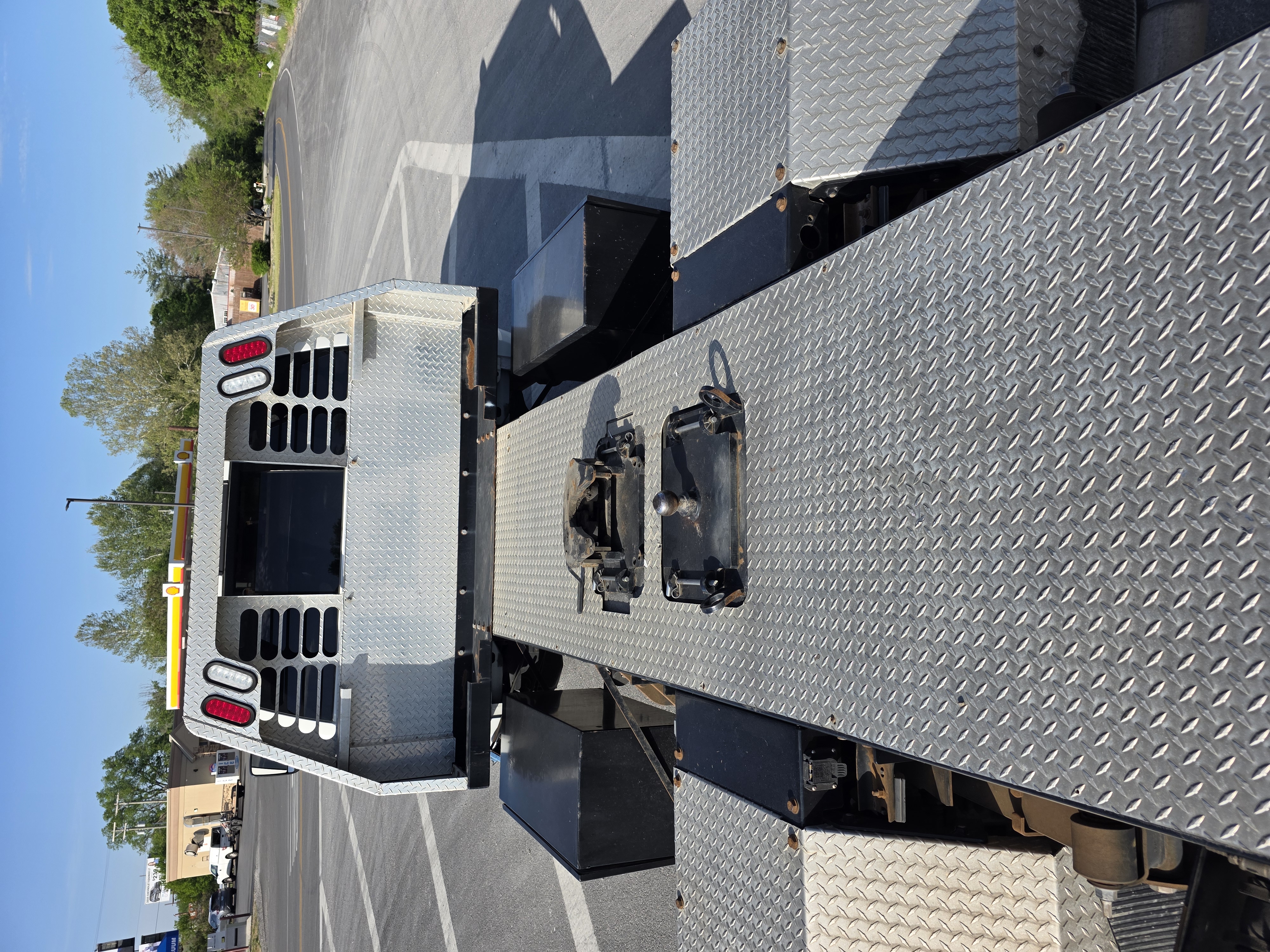 Used 2020 RAM 5500 Tradesman w/ Chrome Appearance Group AWD/4WD image 8