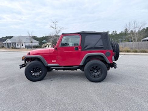 Used 2004 Jeep Wrangler X w/ Wheel Plus Group AWD/4WD image 2