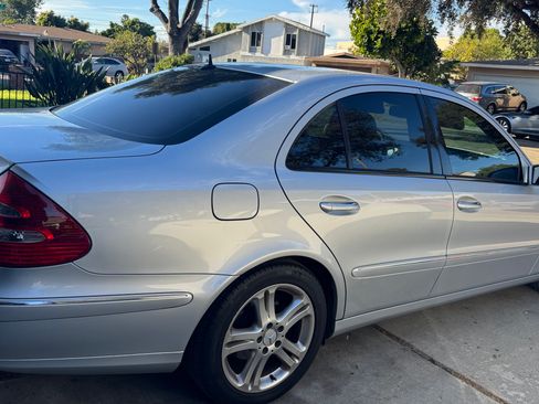 Used 2006 Mercedes-Benz E 350 Sedan image 13