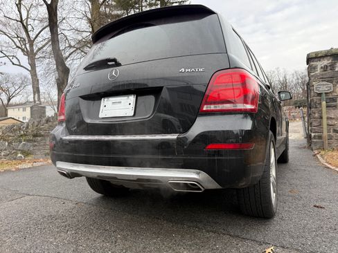 Used 2013 Mercedes-Benz GLK 350 4MATIC image 9