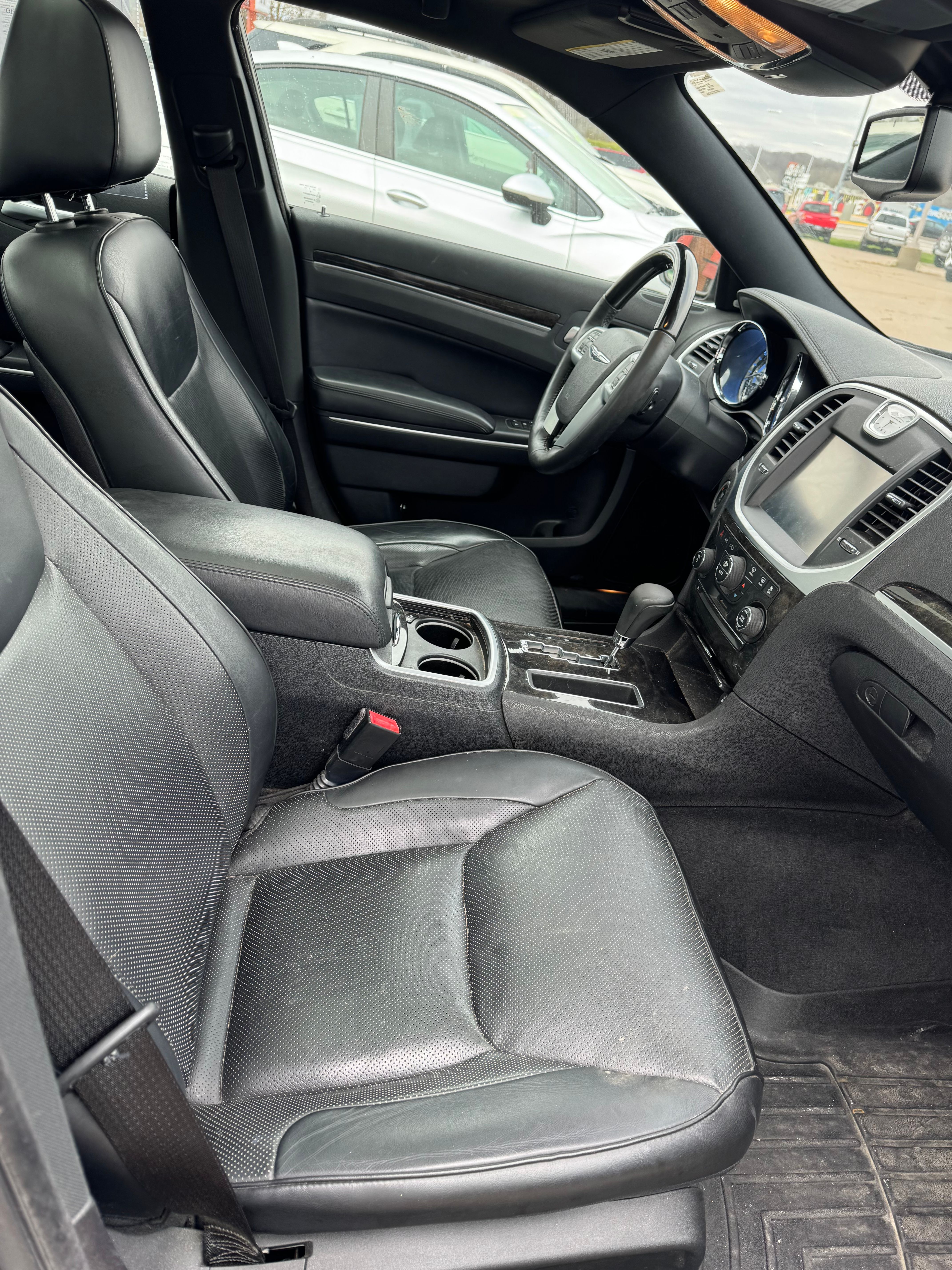 Used 2013 Chrysler 300 C w/ Light Group AWD/4WD image 10