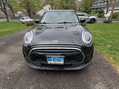 Used 2022 MINI Cooper 4-Door Hardtop w/ Signature Upholstery Package
