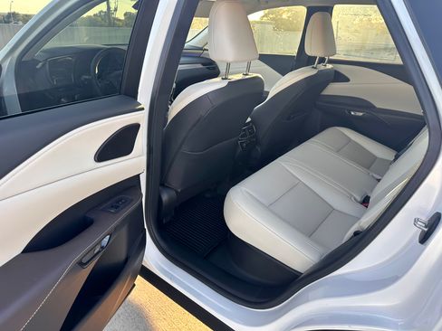 Used 2025 Lexus RX 350 F Sport image 8