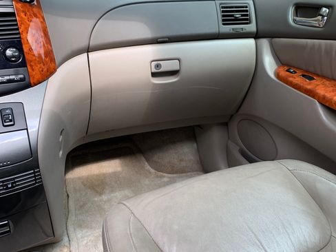 Used 2006 Toyota Sienna XLE Limited image 14