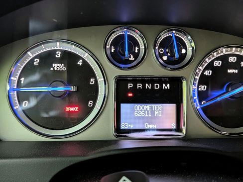 Used 2009 Cadillac Escalade EXT AWD/4WD image 6