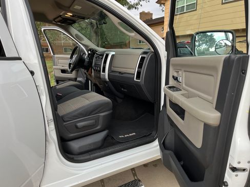 Used 2012 RAM 2500 SLT AWD/4WD image 11