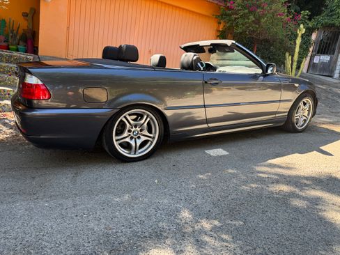 Used 2005 BMW 330Ci Convertible image 11
