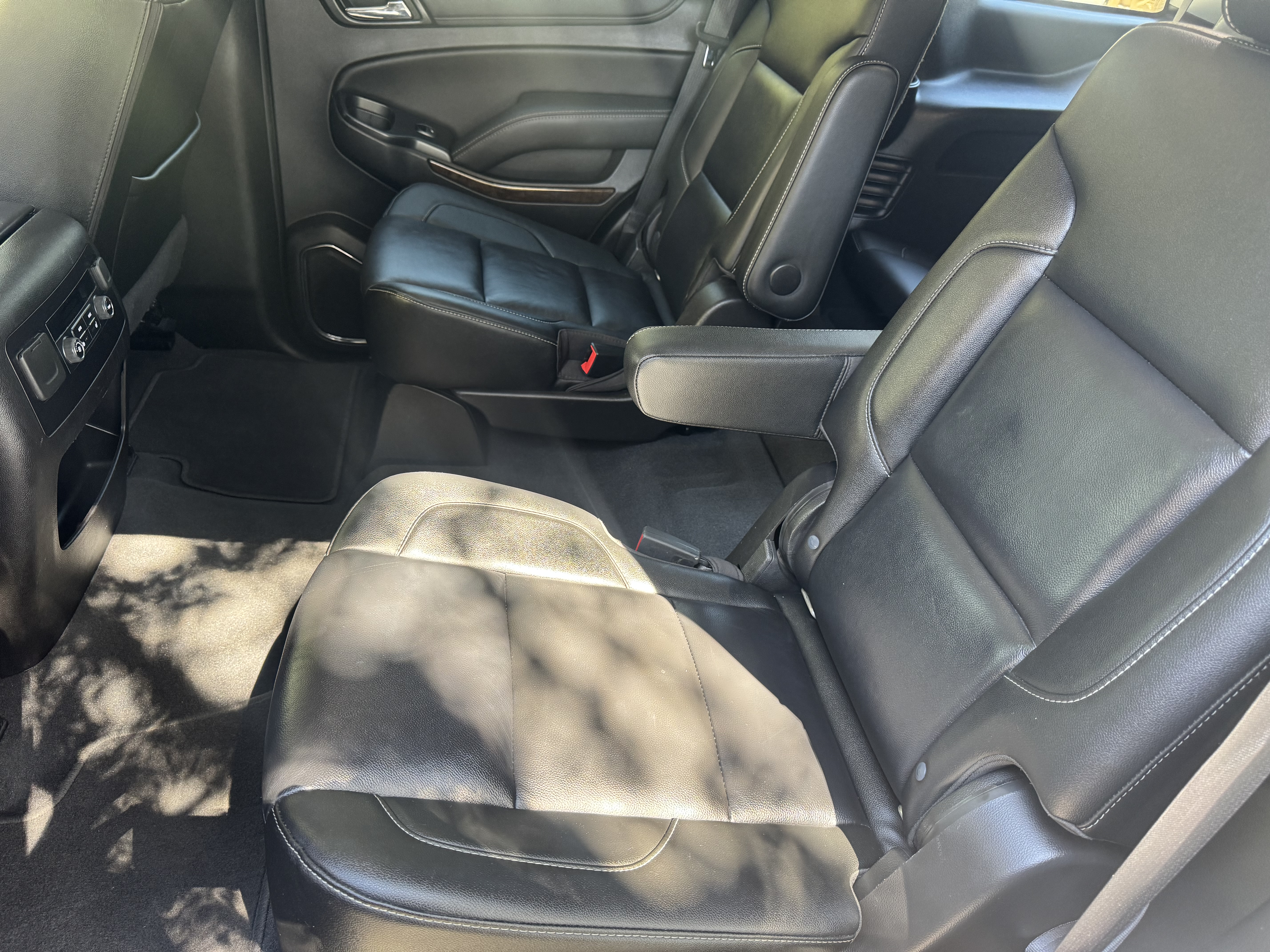 Used 2019 Chevrolet Tahoe LT w/ Texas Edition Package RWD image 4