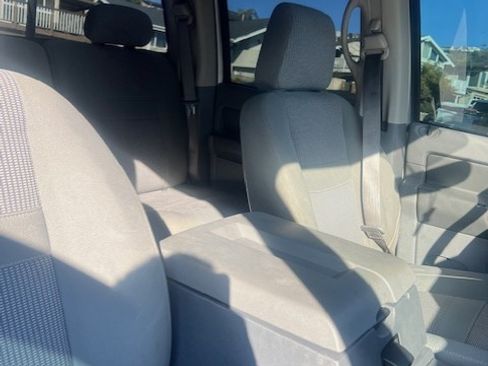 Used 2006 Dodge Ram 2500 Truck SLT image 5