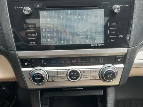 Used 2015 Subaru Outback 2.5i Premium AWD/4WD image 27