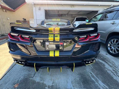 Used 2023 Chevrolet Corvette Stingray Coupe w/ Z51 Performance Package image 9