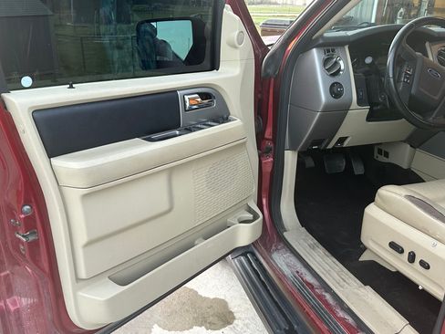 Used 2017 Ford Expedition XLT w/ Equipment Group 201A image 16