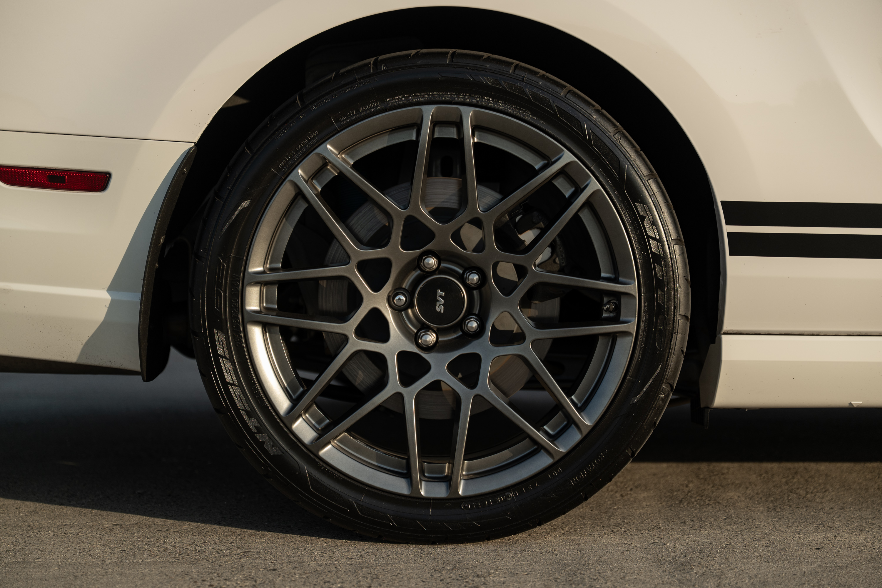 Used 2013 Ford Mustang Shelby GT500 RWD image 15
