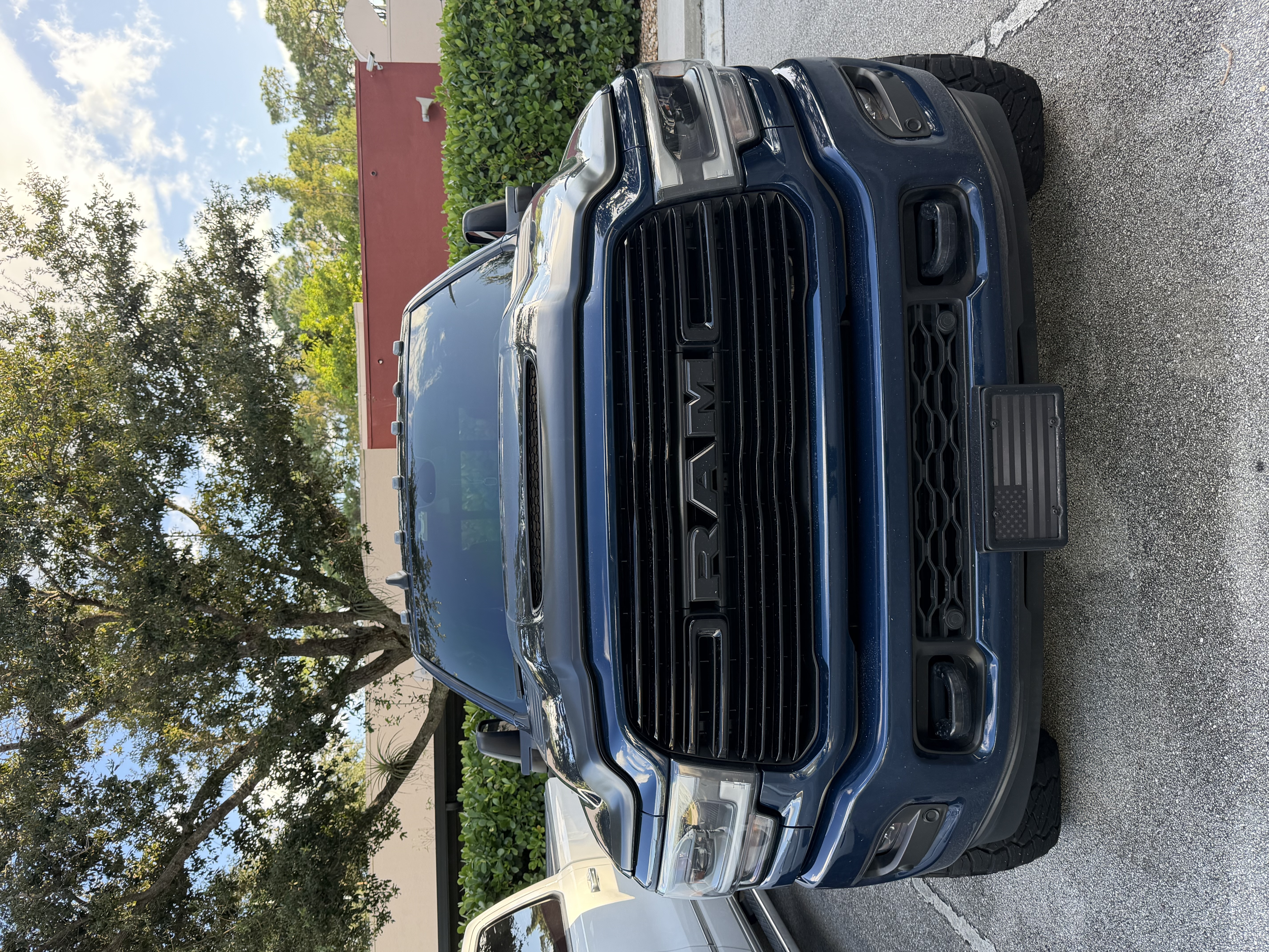 Used 2024 RAM 2500 Laramie w/ Night Edition AWD/4WD image 8