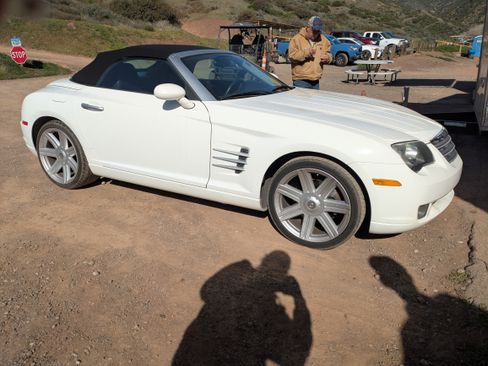 Used 2005 Chrysler Crossfire Limited image 4