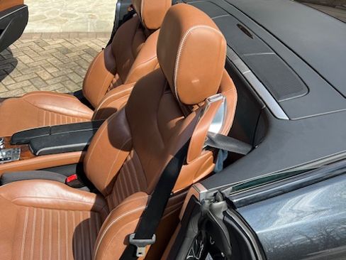 Used 2017 Mercedes-Benz SL 550 image 12