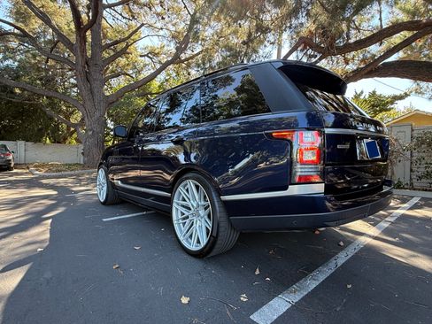 Used 2016 Land Rover Range Rover Supercharged image 10