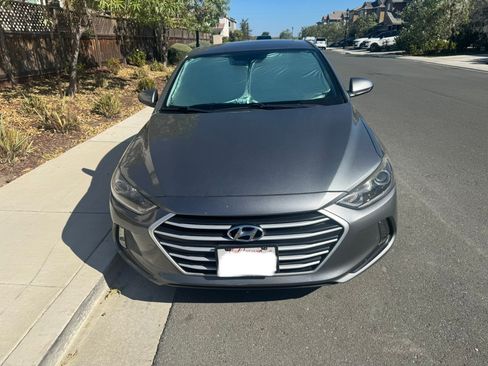 Used 2017 Hyundai Elantra Value Edition FWD image 2