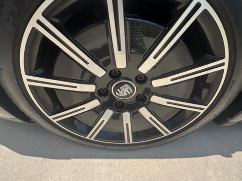 Used 2023 Porsche Taycan RWD image 9