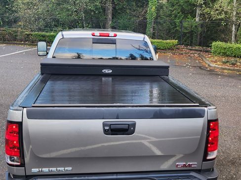 Used 2014 GMC Sierra 2500 Denali image 11