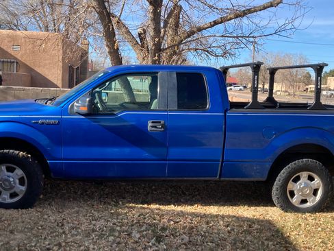 Used 2010 Ford F150 XLT image 1
