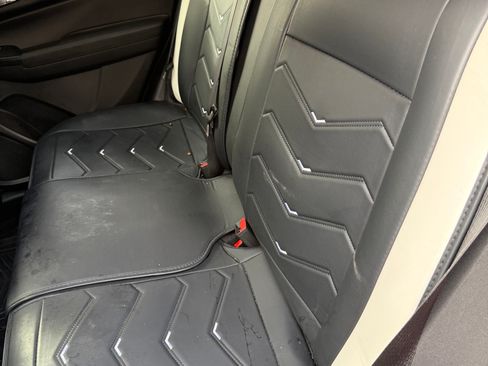 Used 2022 Chevrolet TrailBlazer LT w/ Confidence II Package image 4