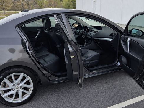 Used 2012 MAZDA MAZDA3 s Grand Touring w/ Tech Pkg image 9