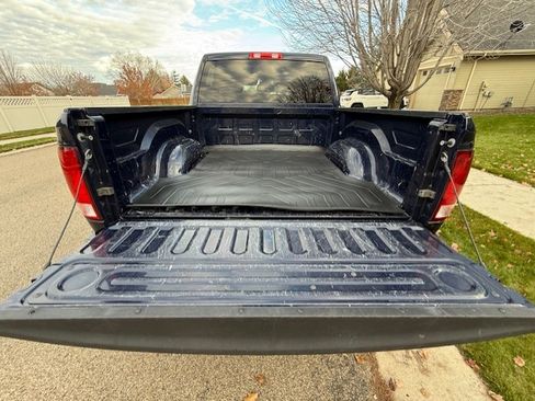 Used 2017 RAM 1500 Express image 5