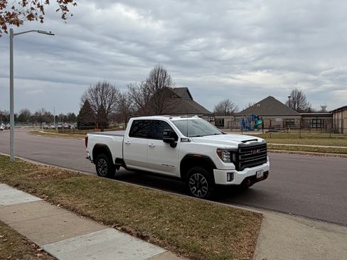 Used 2023 GMC Sierra 2500 AT4 w/ AT4 Premium Plus Package image 1