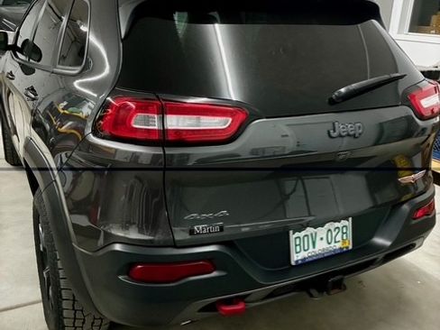 Used 2016 Jeep Cherokee Trailhawk w/ Comfort/Convenience Group image 2