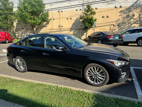 Used 2021 INFINITI Q50 Luxe AWD/4WD image 2
