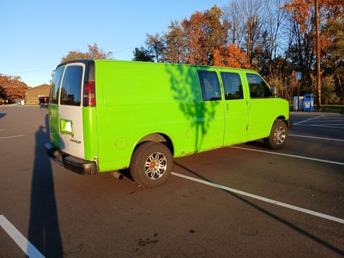 Used 2009 Chevrolet Express 3500 Extended image 5