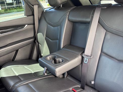 Used 2020 Cadillac XT5 Premium Luxury FWD image 11