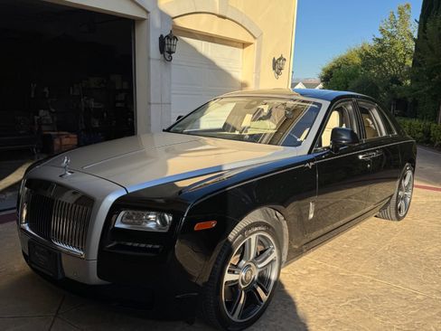 Used 2014 Rolls-Royce Ghost image 13