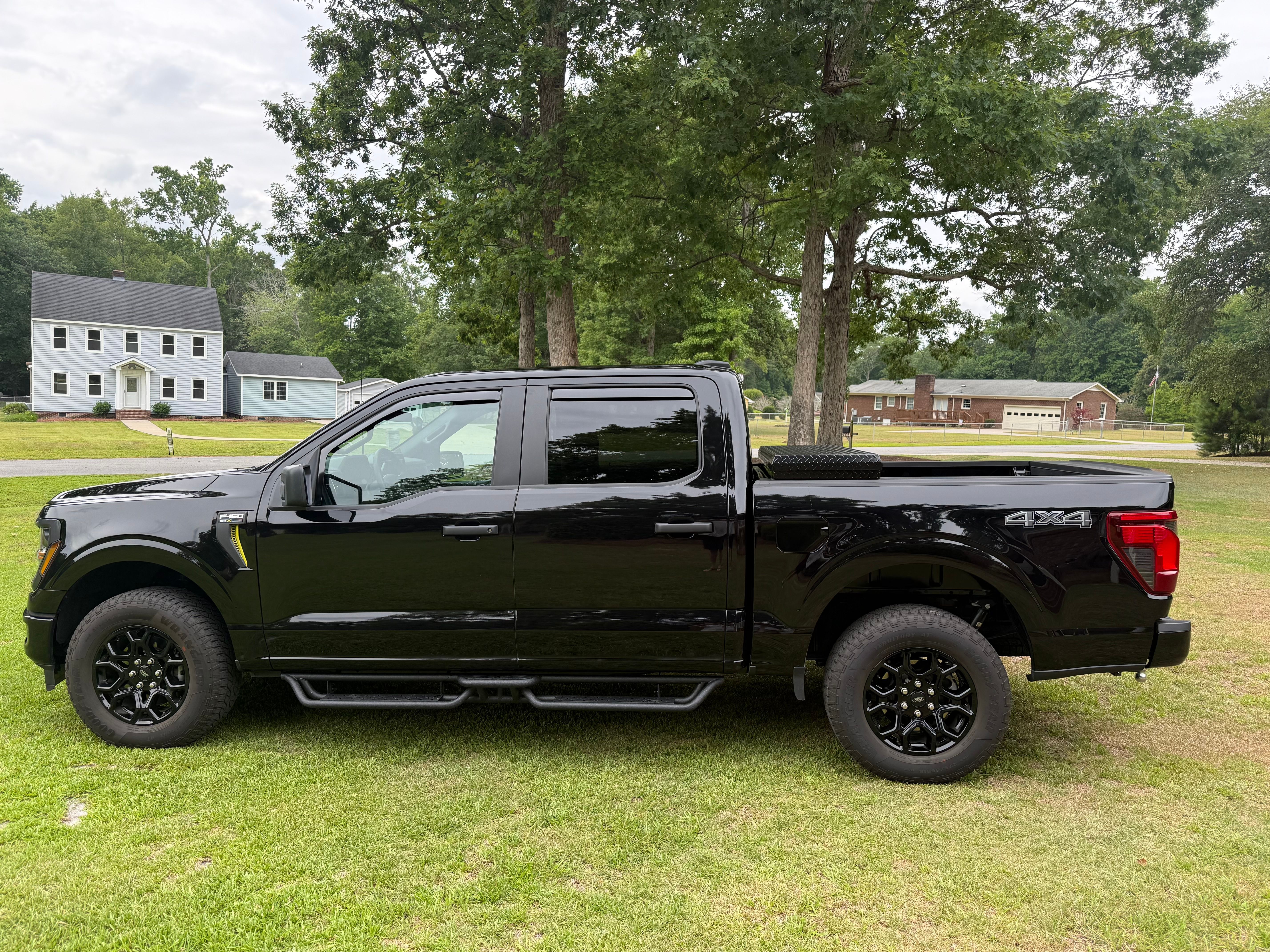 Used 2025 Ford F150 STX AWD/4WD image 8