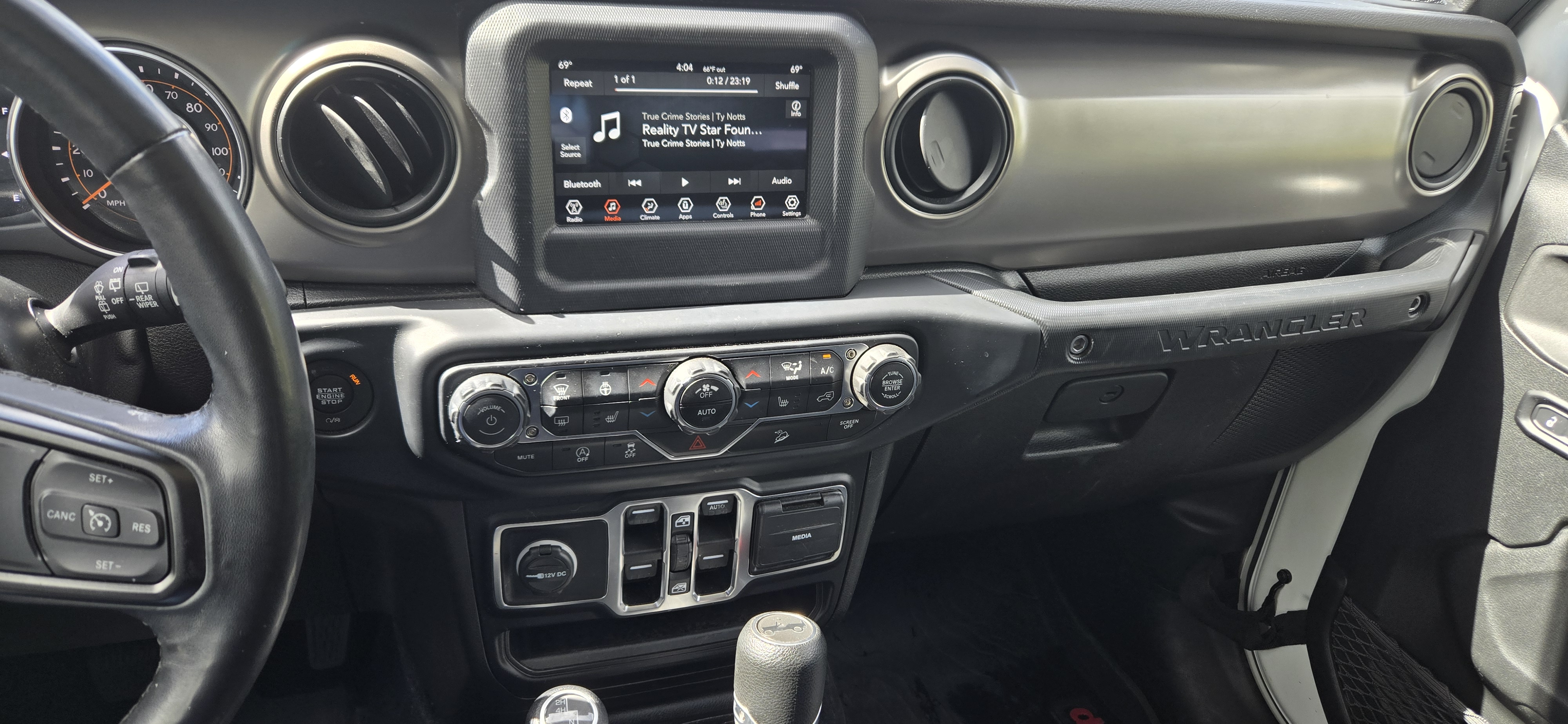 Used 2019 Jeep Wrangler Unlimited Sport S AWD/4WD image 9