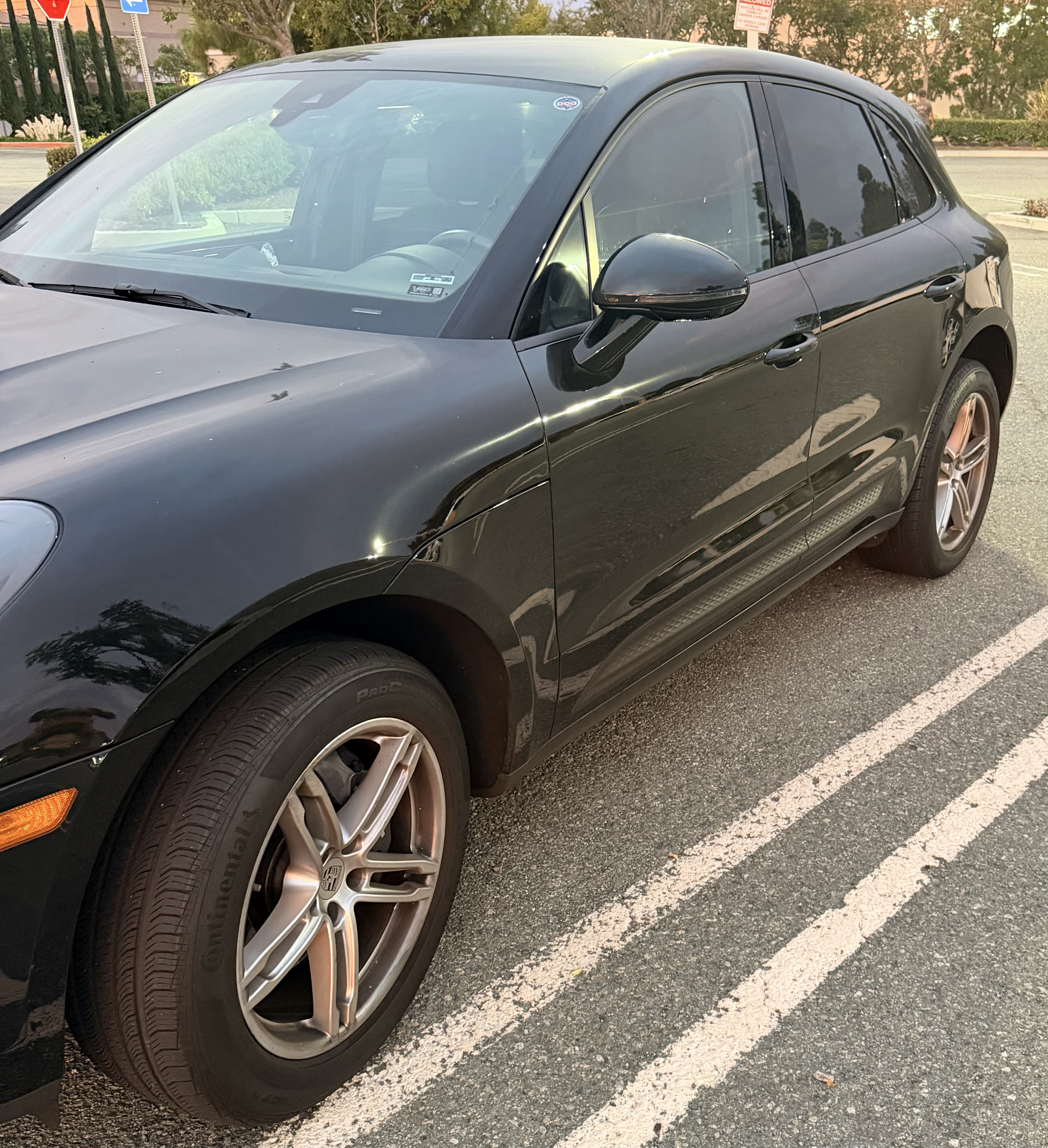 Used 2024 Porsche Macan AWD/4WD image 5