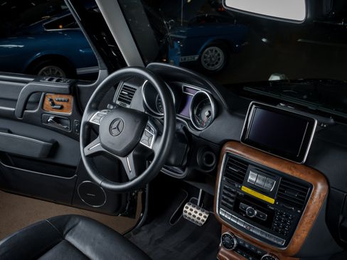 Used 2016 Mercedes-Benz G 550 image 13