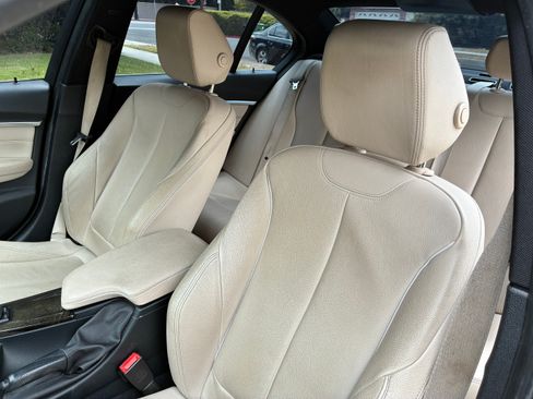 Used 2017 BMW 330i Sedan RWD image 9