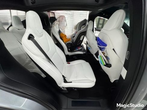 Used 2024 Tesla Model X Plaid image 20