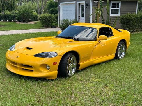 Used 2001 Dodge Viper GTS image 14