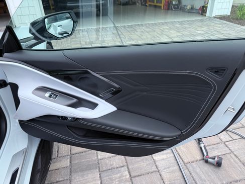 Used 2024 Chevrolet Corvette Z06 w/ Stealth Interior Trim Package RWD image 18