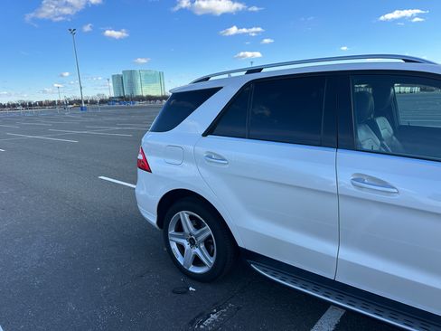 Used 2014 Mercedes-Benz ML 550 4MATIC image 14