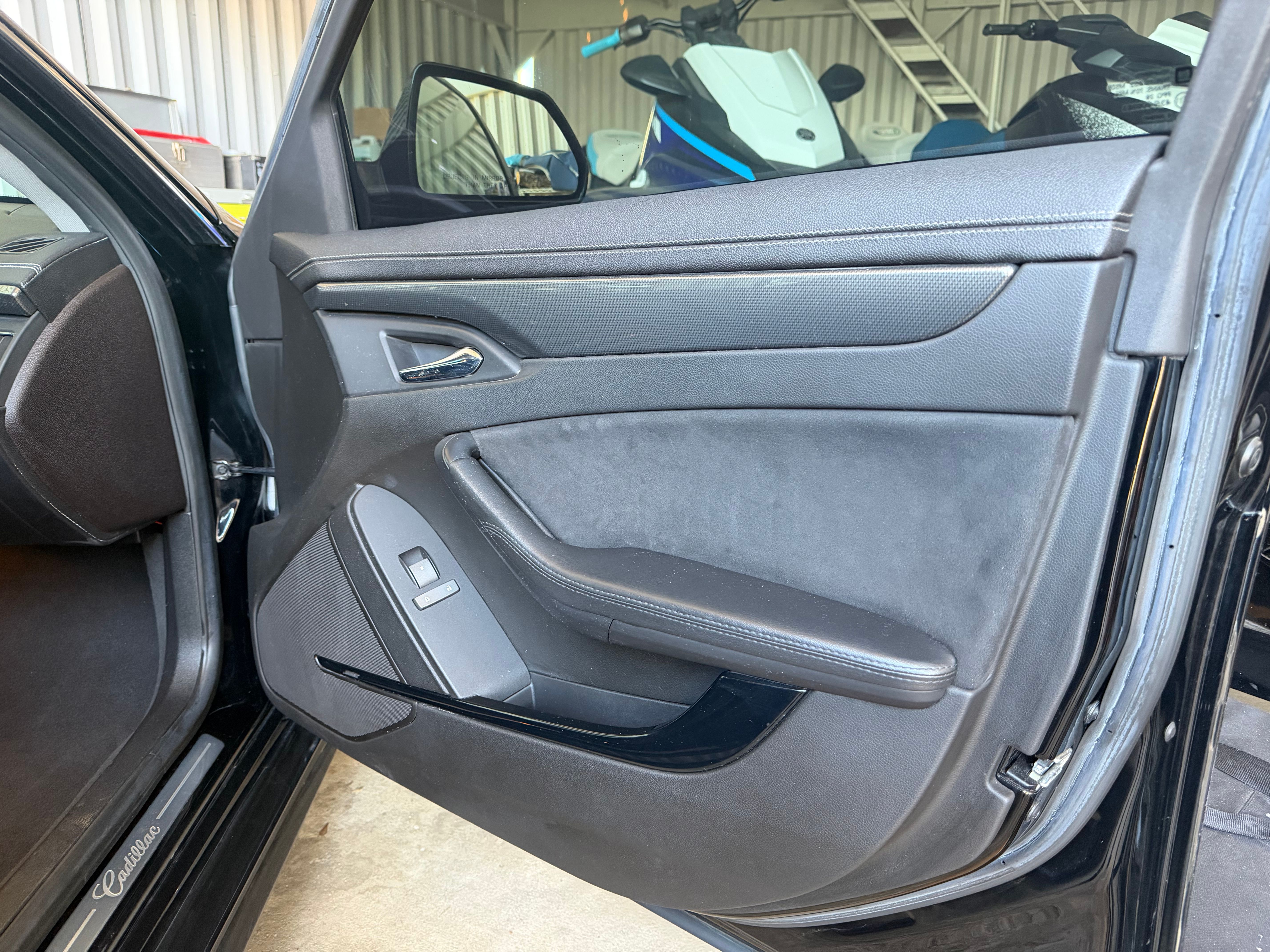 Used 2009 Cadillac CTS V RWD image 12